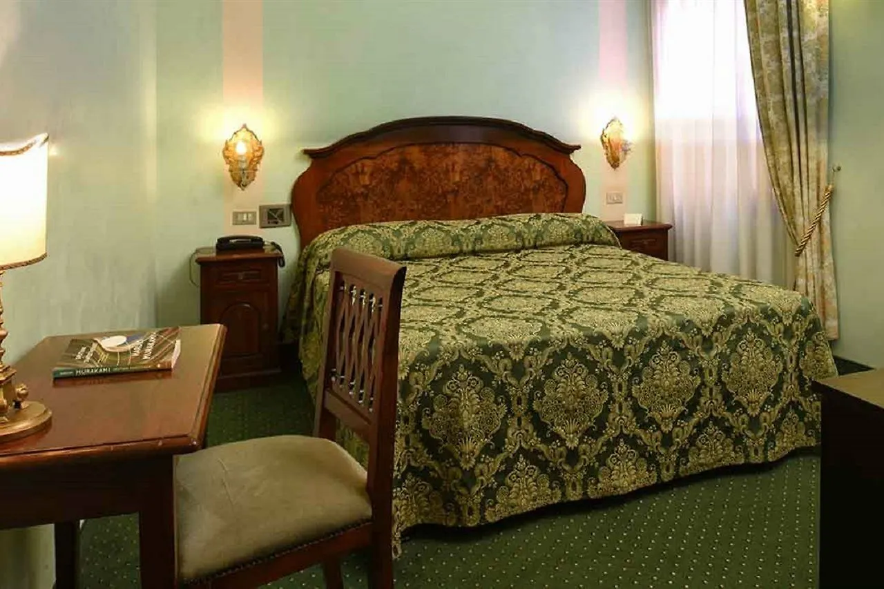 Hotel Marconi Venice
