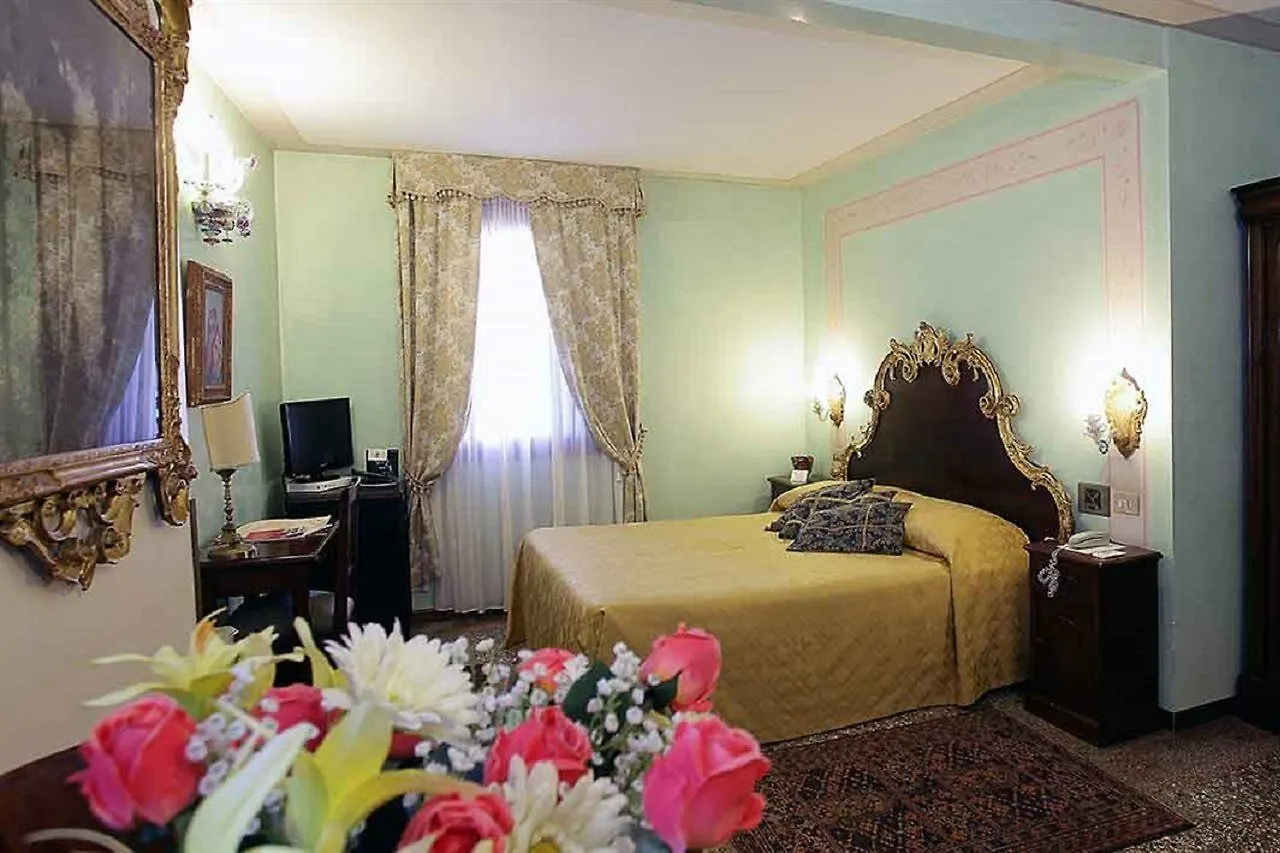 Hotel Marconi Venice